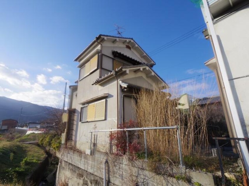  近鉄御所線/近鉄御所駅 徒歩10分 1-2階 築39年