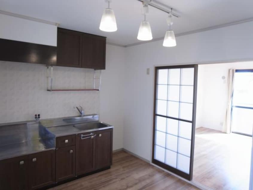  近鉄橿原線/新ノ口駅 徒歩10分 2階 築32年