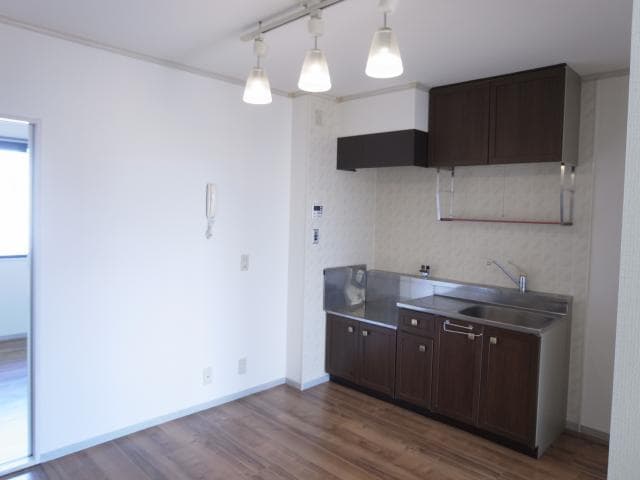  近鉄橿原線/新ノ口駅 徒歩10分 2階 築32年