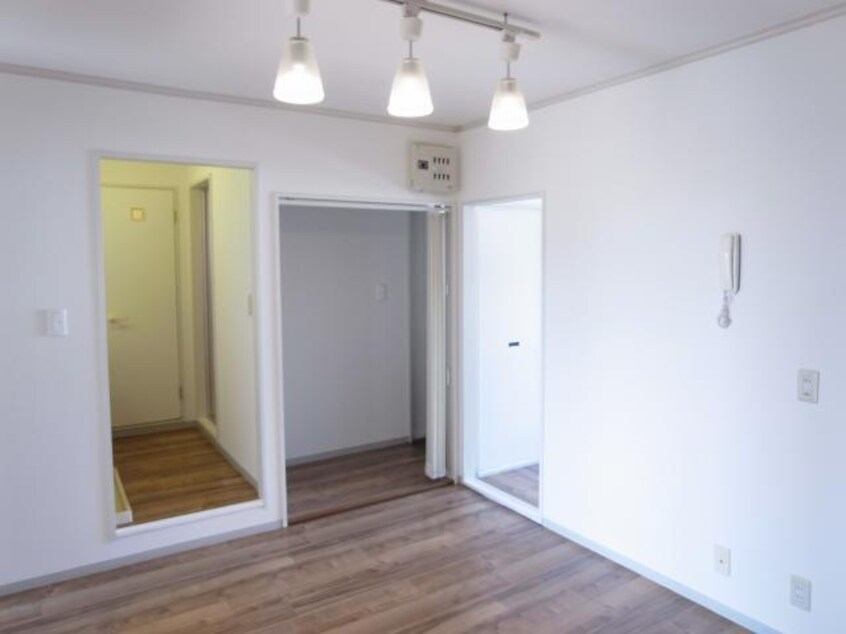  近鉄橿原線/新ノ口駅 徒歩10分 2階 築32年