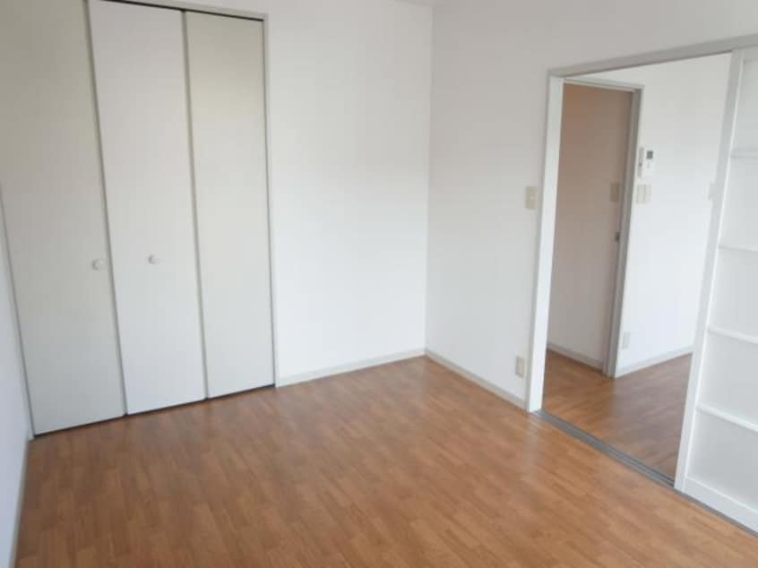  近鉄橿原線/新ノ口駅 徒歩15分 2階 築29年