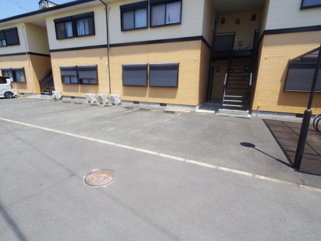  近鉄橿原線/田原本駅 徒歩8分 1階 築27年