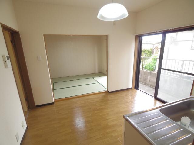  近鉄橿原線/田原本駅 徒歩8分 1階 築27年