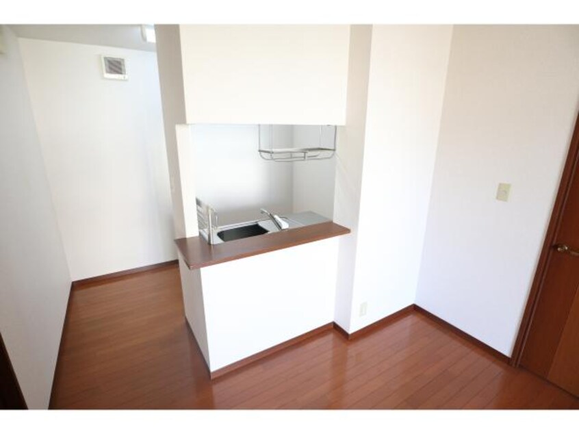  近鉄橿原線/新ノ口駅 徒歩7分 1階 築22年