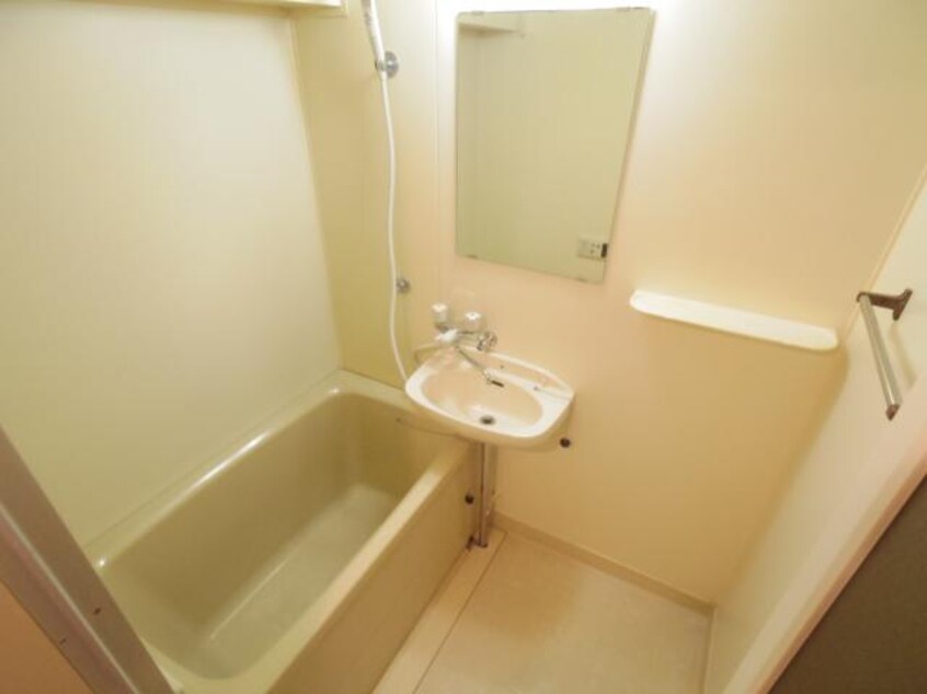  近鉄橿原線/新ノ口駅 徒歩5分 5階 築36年