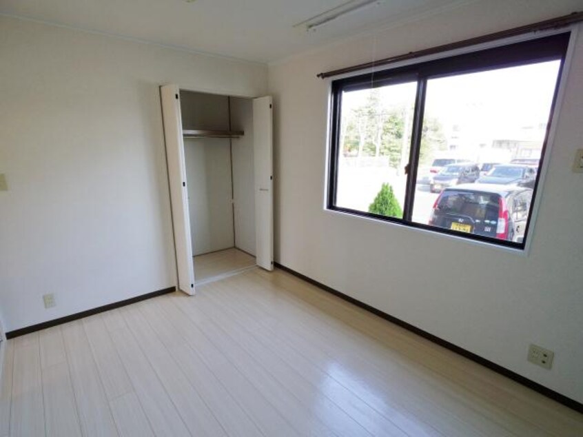  近鉄橿原線/新ノ口駅 徒歩15分 1階 築28年