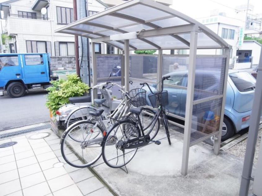  近鉄橿原線/八木西口駅 徒歩5分 1階 築19年