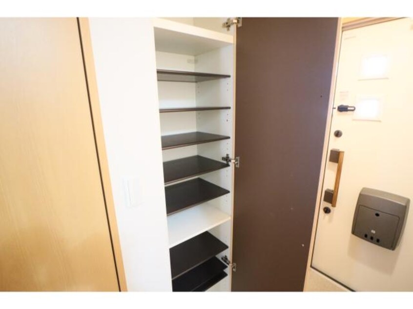  近鉄橿原線/橿原神宮前駅 徒歩9分 2階 築18年