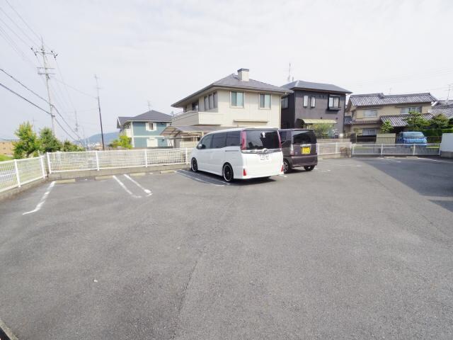  近鉄南大阪線/岡寺駅 徒歩15分 2階 築17年