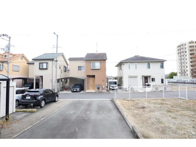  近鉄橿原線/新ノ口駅 徒歩9分 1階 築17年