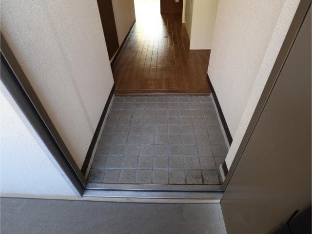  近鉄橿原線/畝傍御陵前駅 徒歩2分 2階 築35年