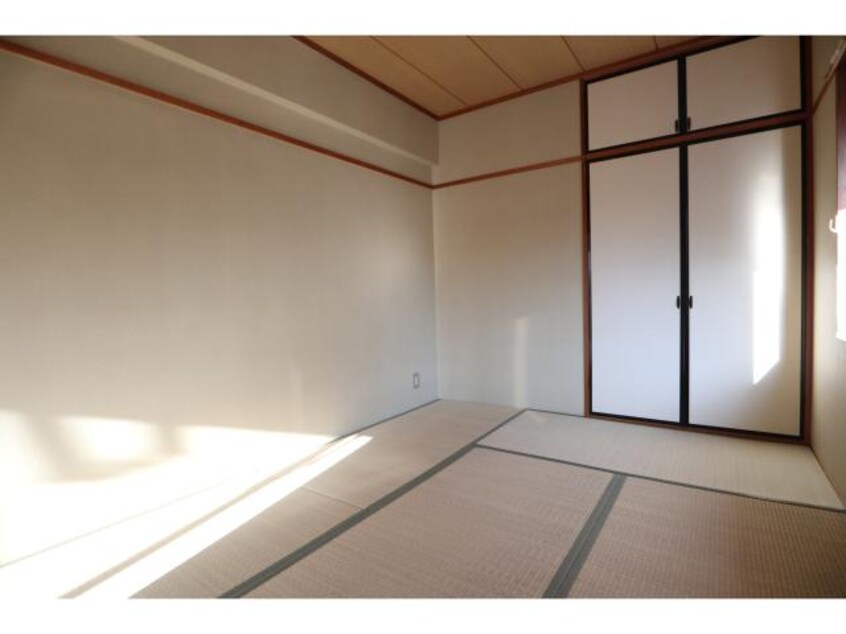  近鉄南大阪線/橿原神宮前駅 徒歩12分 1階 築33年