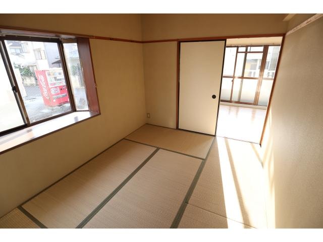  近鉄南大阪線/橿原神宮前駅 徒歩12分 1階 築33年