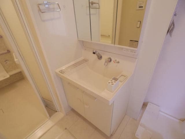  近鉄橿原線/大和八木駅 徒歩20分 1階 築6年