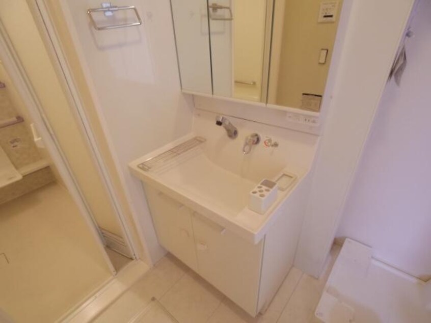  近鉄橿原線/大和八木駅 徒歩20分 1階 築6年