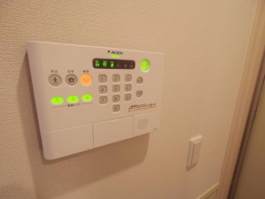  近鉄橿原線/大和八木駅 徒歩20分 1階 築6年