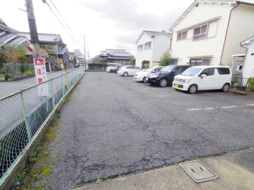  近鉄橿原線/新ノ口駅 徒歩7分 1階 築38年