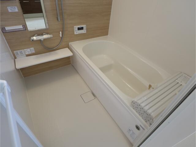  近鉄橿原線/田原本駅 徒歩7分 1階 築5年