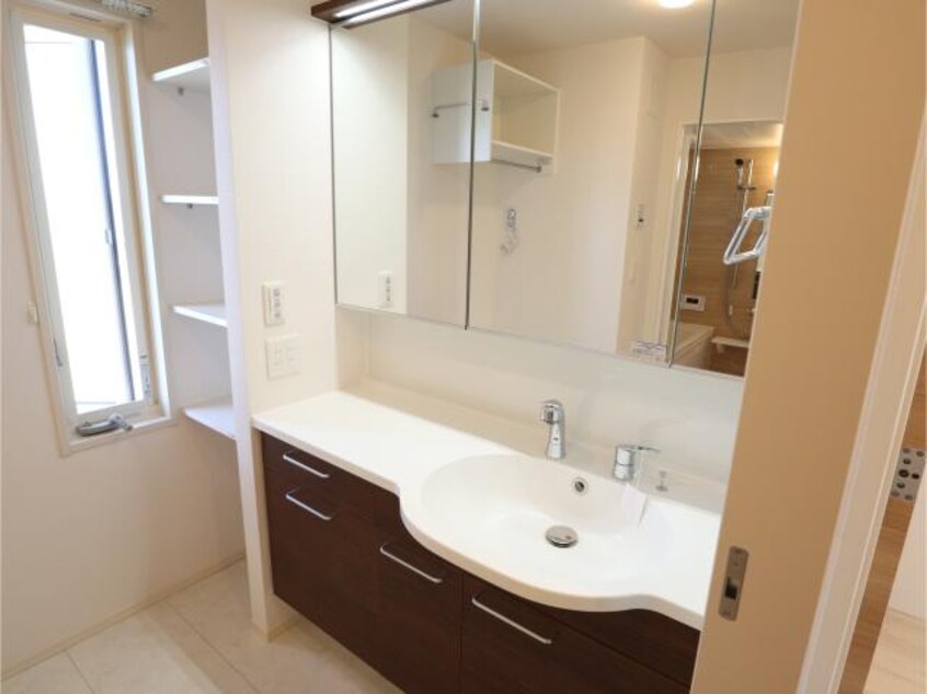  近鉄橿原線/田原本駅 徒歩7分 1階 築5年