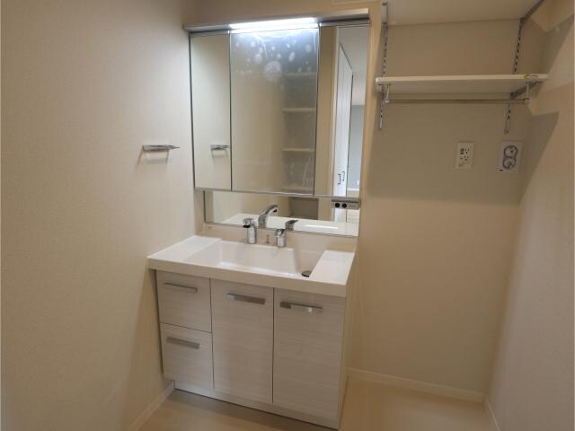  近鉄橿原線/八木西口駅 徒歩16分 1階 築4年