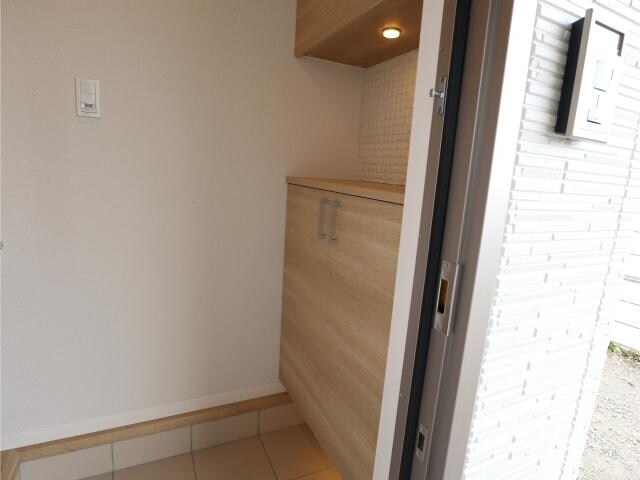  近鉄橿原線/八木西口駅 徒歩16分 1階 築4年