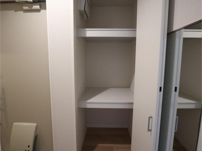  近鉄橿原線/八木西口駅 徒歩16分 1階 築4年