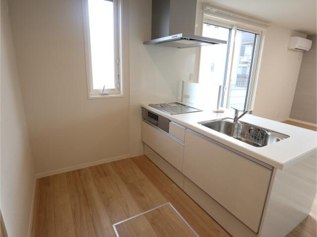  近鉄橿原線/八木西口駅 徒歩16分 1階 築4年