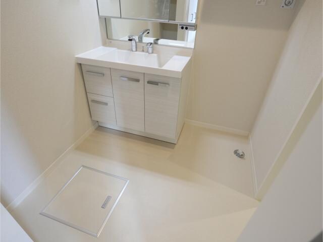  近鉄橿原線/八木西口駅 徒歩16分 1階 築4年