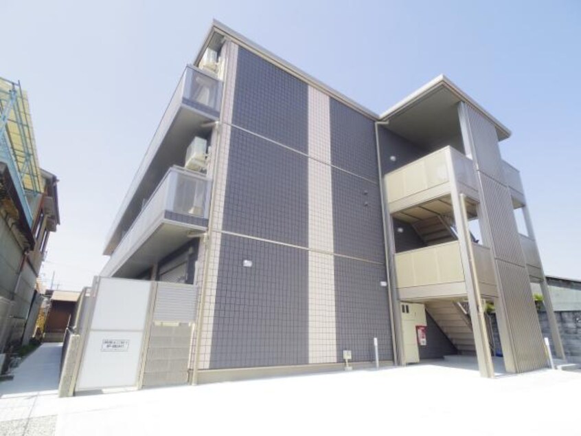  近鉄橿原線/田原本駅 徒歩1分 1階 築4年