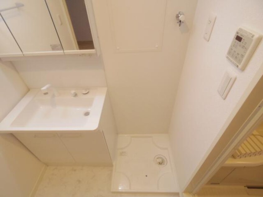  近鉄橿原線/田原本駅 徒歩1分 1階 築4年