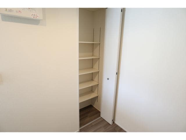  近鉄橿原線/橿原神宮前駅 徒歩12分 2階 築3年