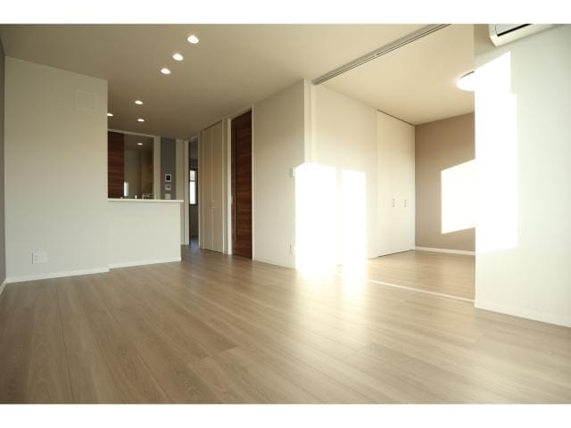  近鉄橿原線/畝傍御陵前駅 徒歩12分 2階 築1年