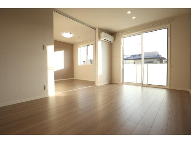  近鉄橿原線/畝傍御陵前駅 徒歩12分 2階 築1年