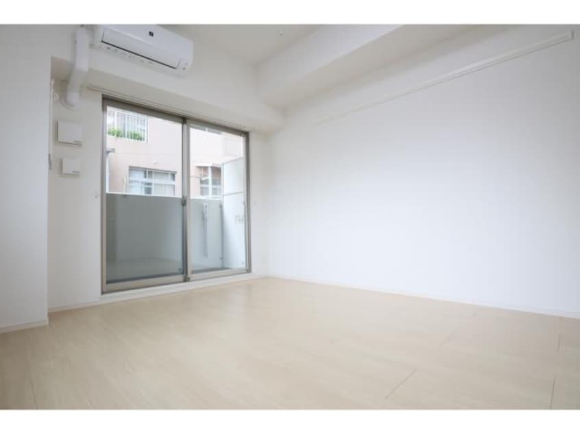  近鉄橿原線/新ノ口駅 徒歩8分 1階 築1年