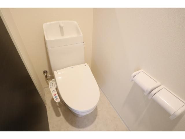  近鉄橿原線/新ノ口駅 徒歩10分 1階 築1年