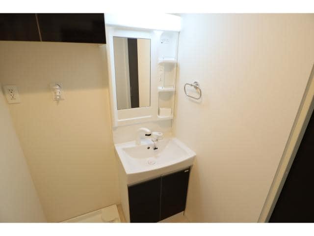  近鉄橿原線/新ノ口駅 徒歩10分 1階 築1年