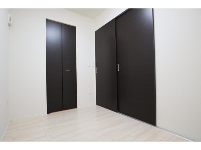  近鉄橿原線/新ノ口駅 徒歩10分 1階 築1年