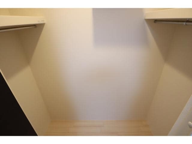  近鉄橿原線/新ノ口駅 徒歩10分 1階 築1年