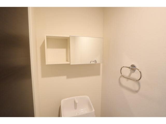  近鉄橿原線/新ノ口駅 徒歩10分 1階 築1年