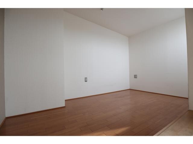  近鉄橿原線/大和八木駅 徒歩18分 2階 築23年