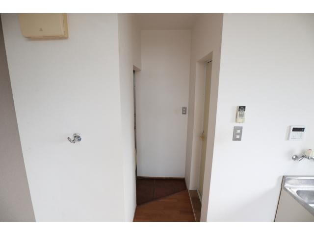  近鉄橿原線/大和八木駅 徒歩18分 2階 築23年