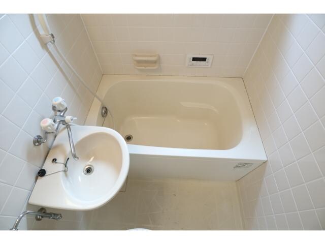  近鉄橿原線/大和八木駅 徒歩18分 2階 築23年