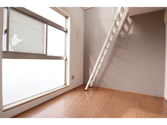  近鉄橿原線/大和八木駅 徒歩18分 2階 築23年