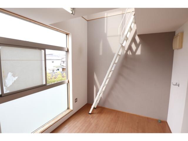  近鉄橿原線/大和八木駅 徒歩18分 2階 築23年