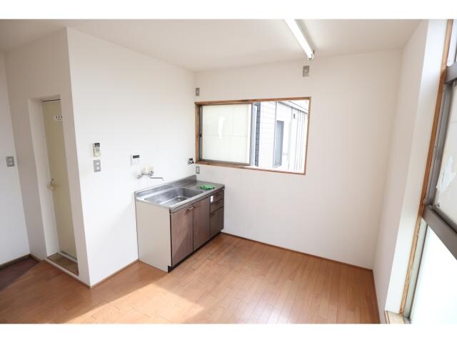  近鉄橿原線/大和八木駅 徒歩18分 2階 築23年