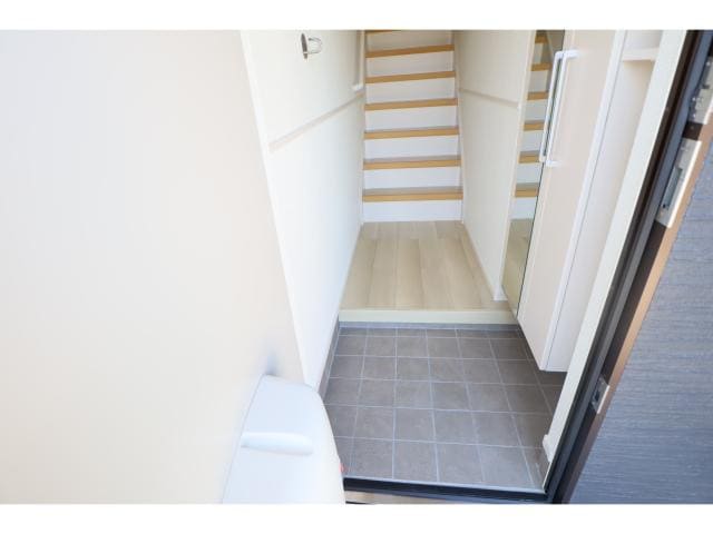  近鉄橿原線/新ノ口駅 徒歩16分 2階 1年未満