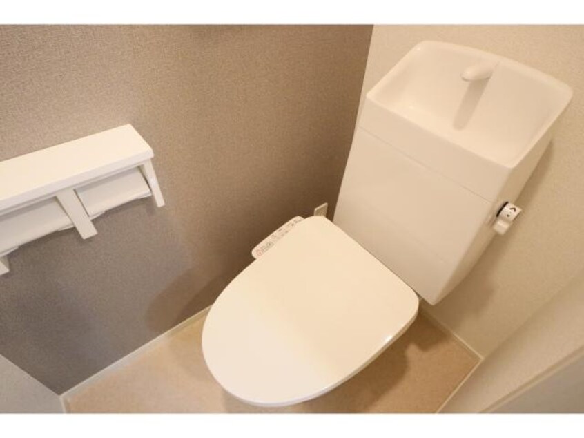  近鉄橿原線/新ノ口駅 徒歩16分 1階 1年未満