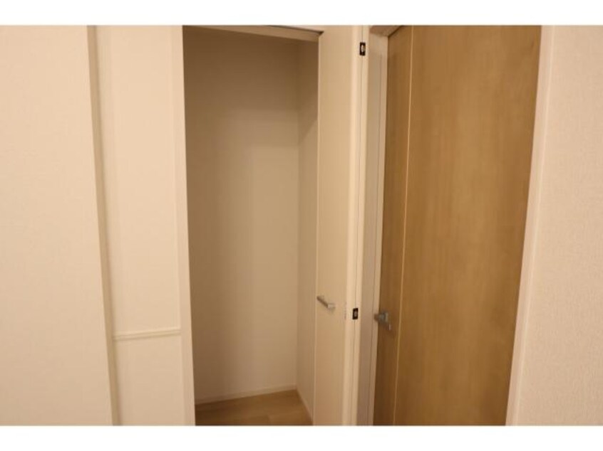  近鉄橿原線/新ノ口駅 徒歩16分 1階 1年未満