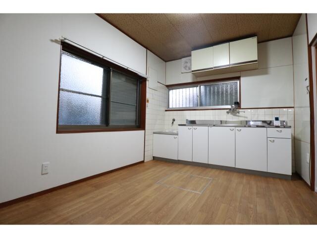  近鉄橿原線/大和八木駅 徒歩18分 1階 築44年