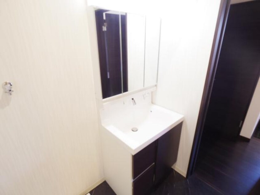  桜井線<万葉まほろば線>/三輪駅 徒歩11分 1-2階 築4年